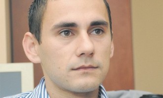 Nikola Dronjak : Borim se da izađemo iz septičke jame Dodikove vladavine