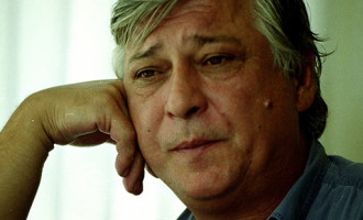 Enes Ratkušić: Čovjek iznenađenja: Nijaz Duraković (1949. – 2012.)