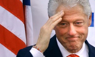 Prsten oko Srbije : Kako je Bill Clinton uz pomoć Hrvatske srušio Slobodana Miloševića