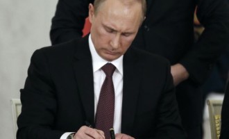 Nema stajanja : Putin potpisao aneksiju Krima, U Bruxellesu potpisan sporazum s Ukrajinom