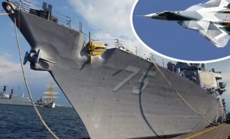 Drama u  Crnom moru : Ruski borbeni avion provocirao američki ratni brod, svijet na korak do rata