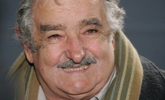 Predsjednik Urugvaja Jose Mujica : Ponosan sam što sam običan čovjek, a ne grof, kralj ili lord ! (Video)