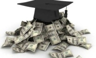 Diploma i dug velik kao planina : Sve veći studentski krediti u SAD-u
