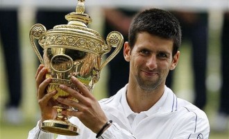 Federer nije izdržao : Novak  Đoković ponovo kralj Wimbledona