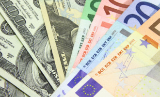 FED diže kamate : Rekord dolara u odnosu na euro