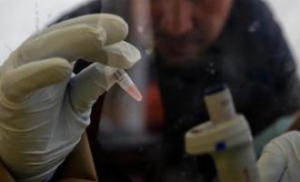 Novi slučaj ebole u Teksasu : Zarazila se bolničarka, brinula je o pacijentu kojega je bolest nedavno ubila (Video)