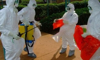 Ebola i na  Balkanu : Državljanin Velike  Britanije  zaražen opakim virusom umro u Makedoniji, još jedan pokazuje simptome