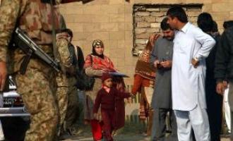 Nezapamćeni masakr : Raste broj ubijenih učenika u Pakistanu (Video)
