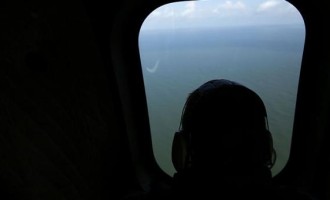 Crna kutija će dati odgovore :  U Javanskom moru pronađen rep aviona AirAsia