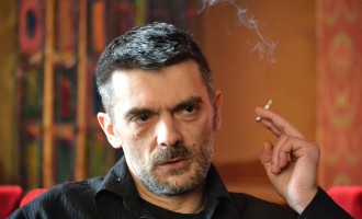 Elis Bektaš : Hičaje od čitatelja zahtijevaju da ponese vlastiti ključ