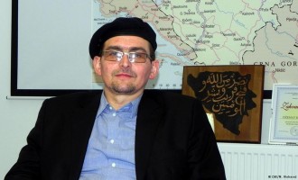 Njemački  gimnazijalci u bosanskoj džamiji  : Islam u BiH uzor za sve muslimane u Evropi !