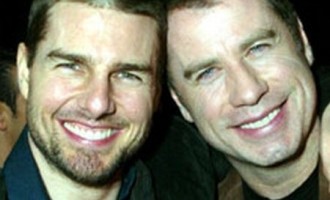 Top tema svjetskih tabloida : Tom Cruise i John Travolta u ljubavnoj vezi već 30 godina?