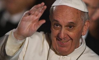 Franjo u glavnom gradu Camorre  : Papa u Napulju pozvao mafijaše da se preobrate !