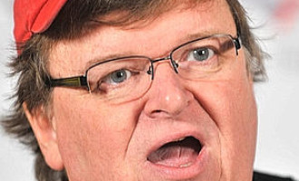 Michael Moore predlaže :  “Razoružajte policiju i pustite crnce iz zatvora”