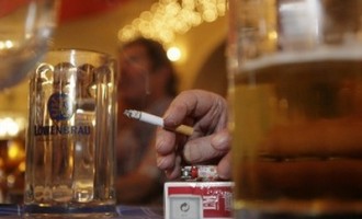 Porazno : U svijetu milijardu pušača, 240 miliona alkoholičara