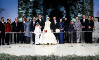 Erdogan udao kćerku : Glamuroznom vjenčanju prisustvovao i bračni par Izetbegović !