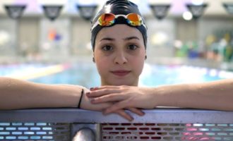 Najljepša priča Olimpijskih igara : Izbjeglica iz Sirije, Yusra Mardini, prva u grupi! (VIDEO)