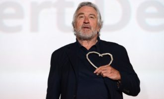 Robert De Niro otvorio Sarajevo Film Festival : “Nema puno gradova na svetu koji su bili hrabri i pokazali srce kada je bilo najpotrebnije u najtežim trenucima”