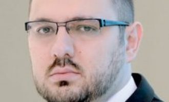 Faruk Vele : Kako je CIK građanima BiH podijelio “žute trake”?