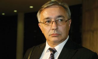 Prof.dr. Slavo Kukić : Preko počasnog doktorata do društva kojemu se ne pripada