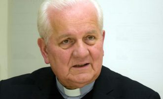 Banjalučki biskup Franjo Komarica : Bosna i Hercegovina se namjerno drži u kontroliranom kaosu