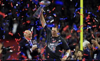 Najluđi Super Bowl u istoriji  :  Nakon nevjerojatnog preokreta New England Patriotsi osvojili petu  titulu prvaka američkog  fudbala  ! (Video)