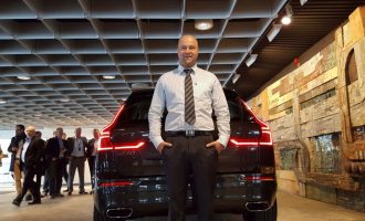 Put Haruna Redžića: Od izbjeglice do menadžera programa za Volvo XC60