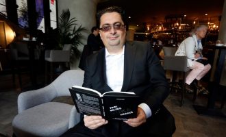 „Bookvana 2017“ (BVA) : Kenan Crnkić dobitnik prestižne američke književne nagrade