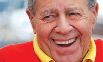 Odlazak kralja komedije : Preminuo Jerry Lewis, jedan od najuspješnijih holivudskih komičara