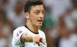 Mesut Ozil se oprostio od reprezentacije Njemačke : “Nijemac sam kad pobijedimo, a imigrant kad izgubimo”