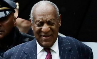 Osramoćeni “američki tata ” : Billu Cosbyju do deset godina zatvora za seksualni napad