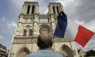 Belen Fernandez : Zašto Notre Dame u plamenu izaziva više tugovanja od masovne patnje ljudi?