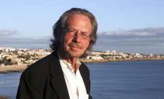 Andrej Nikolaidis : Peter Handke – vrlo korisni idiot za koljače iz istočne Bosne