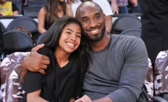 Svijet sporta u šoku : Kobe Bryant i njegova 13-godišnja kćerka  poginuli  u padu helikoptera