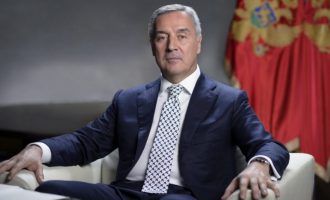 Predsjednik Crne Gore Milo Đukanović : “Nećemo povući zakon, Vučić može da dođe”