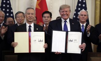 Stupa na snagu u februaru : SAD i Kina potpisale početni trgovinski sporazum