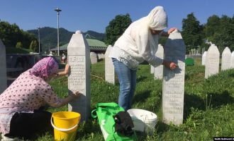 Kemal Kurspahić : Čuvari i promotori istine o Srebrenici