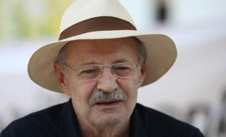 Odlazak neponovljivog : Preminuo Mustafa Nadarević