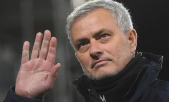 Klub Edina Džeke potvrdio veliku novost : Jose Mourinho novi trener Rome