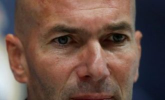 Legendarni Zizu prelomio  : Zinedine Zidane napustio klupu Real Madrida!