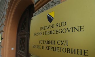 Ustavni sud BiH: Privremeno stavljen van prave snage Zakon o nepokretnoj imovini u RS