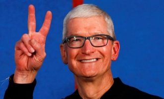 Desetogodišnjica rada : Direktor Applea dobio bonus od 750 miliona dolara