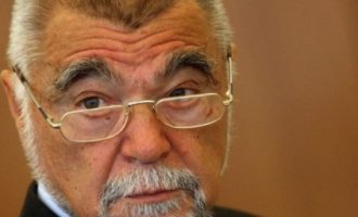 Stipe Mesić kritikovao Milanovića: ‘Šta ti imaš pričati s Dodikom, taj čovjek razara BiH’