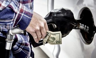 Milion barela dnevno : Biden oslobađa naftu iz rezervi na 6 mjeseci da bi kontrolisao cijene benzina