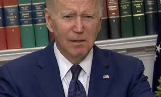 Američki predsjednik Biden nakon krvoprolića u Teksasu : Za ime božje, kada ćemo se suprotstaviti lobiju industrije oružja? (Video)