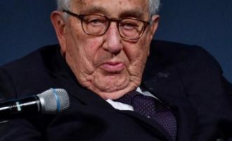 Henry Kissinger ponovo : ‘Zelenski je slučajni predsjednik koji je obavio povijesnu misiju. Putin? Više ne zna mjeru…‘