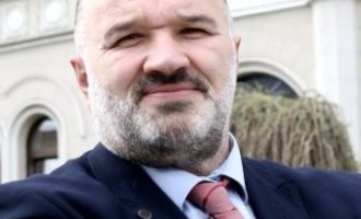 Senad Pećanin : “Čović sa stotinjak hiljada glasova godinama teroriše državu; Sve što radi Izetbegović vodi pretvaranju Bošnjaka u evropske Palestince…”