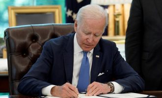 Biden reaktivirao za Ukrajinu zakon o vojnoj pomoći iz Drugog svjetskog rata : “Ta borba je skupa, ali bi popuštanje pred agresijom bilo još skuplje”