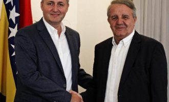 General i prvi komandant Armije RBiH Sefer Halilović podržao kandidaturu za člana Predsjedništva BiH  Denisa Bećirovića