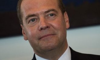 Dmitrij Medvedev : Rusija neće zaustaviti rat čak i ako Ukrajina odustane od NATO-a